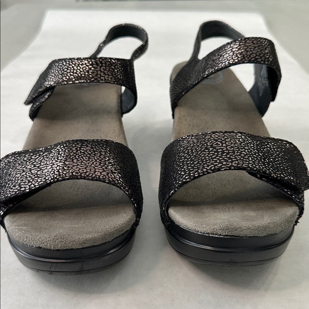 Dansko Sonnet Black Metallic Leather Sandals - Picture 2 of 8